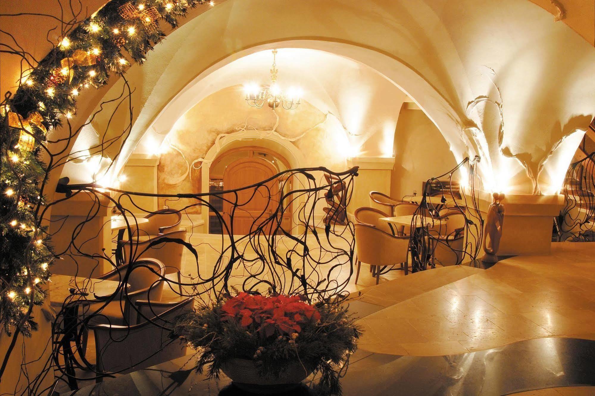 Hotel Restauracja Caspar Єленя-Ґура Екстер'єр фото